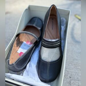 Naturalizer Black Leather Alliance Mary Jane shoe women size 8